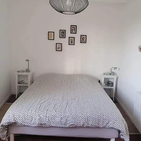 Holiday home Des Lilas Soulaire-et-Bourg